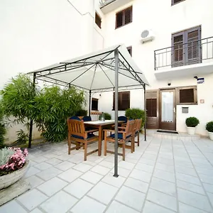 https://apartments-gogsy.primorje-gorskikotar.com
